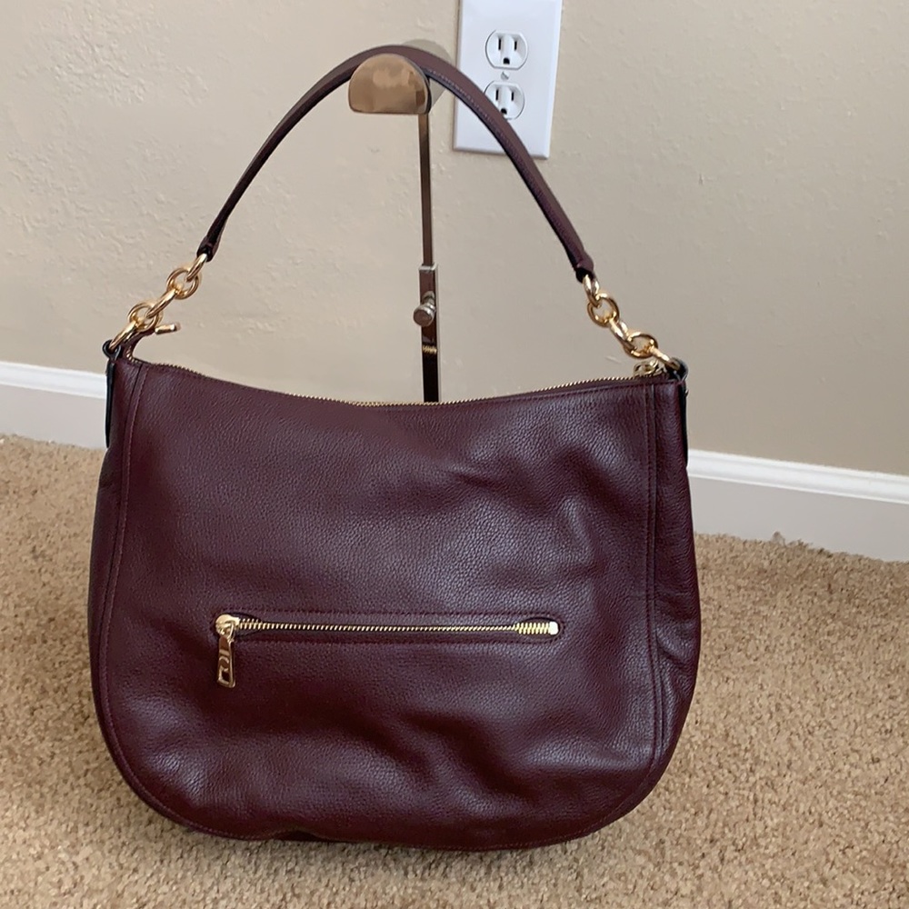 Coach - Picture 3 of 9